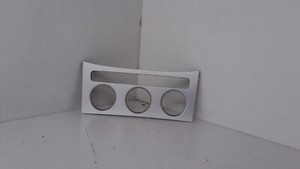 Abdeckung-heizung/ VW Passat 3C/ Grau VW Passat Variant 2.0 TDI DPF Bj 2008