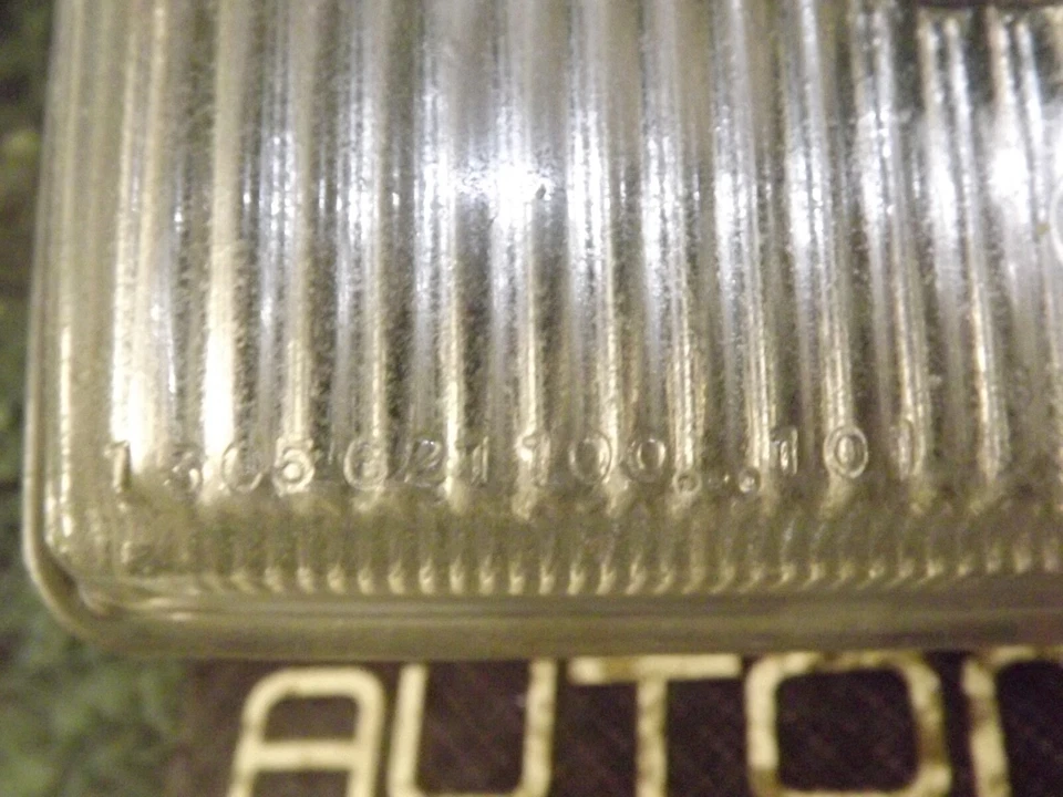 OEM 87-91 Volvo 780 Coupe BOSCH front bumper lower fog driving light lens lamp - Image 4 of 4