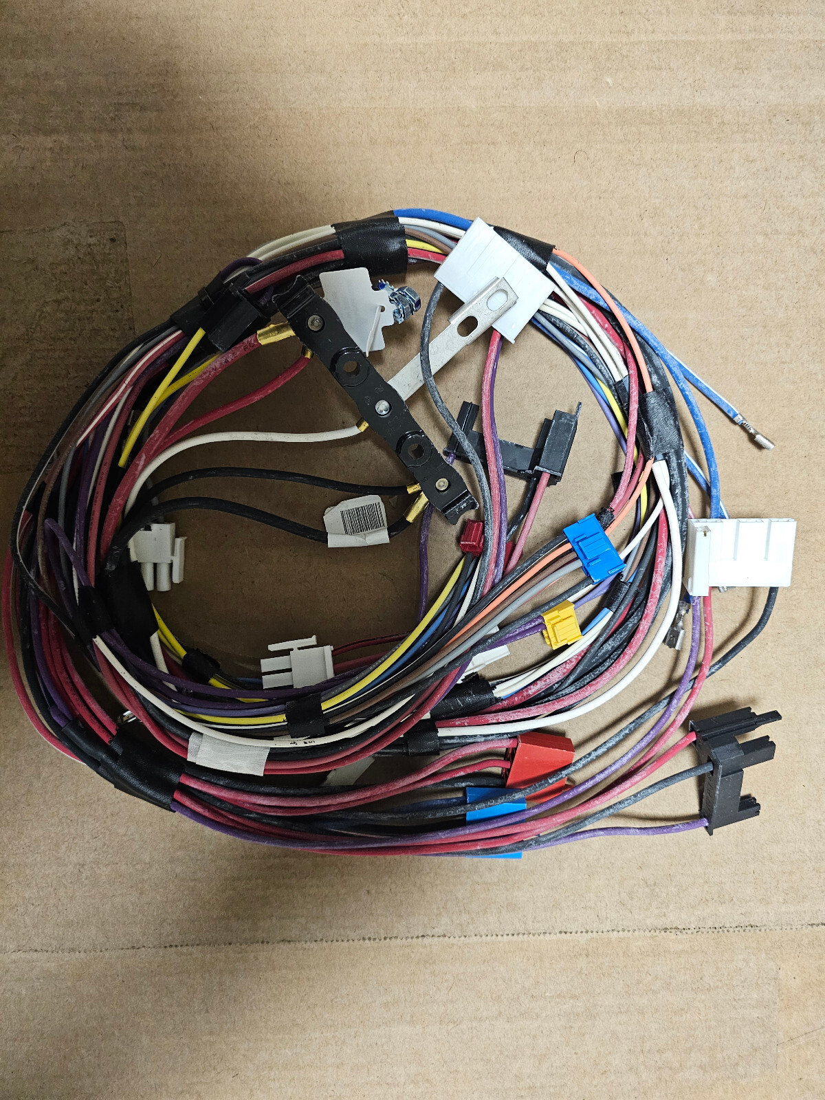 Whirlpool Range W11616882 Harns-Wire Brand New