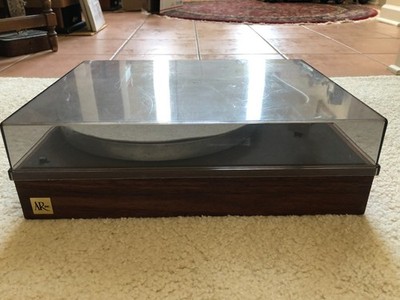 VINTAGE   AR  XA    Belt Drive   Turntable