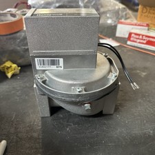 New Honeywell V48A-2177 Diaphragm Gas Valve 120V 60HZ 