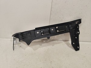 Volkswagen Transporter - Caravelle T5 2010 Stoßstange hinten rechts Halterung