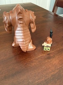 LEGO Star Wars Rancor and Rancor Guard Minifigure (only) 75005