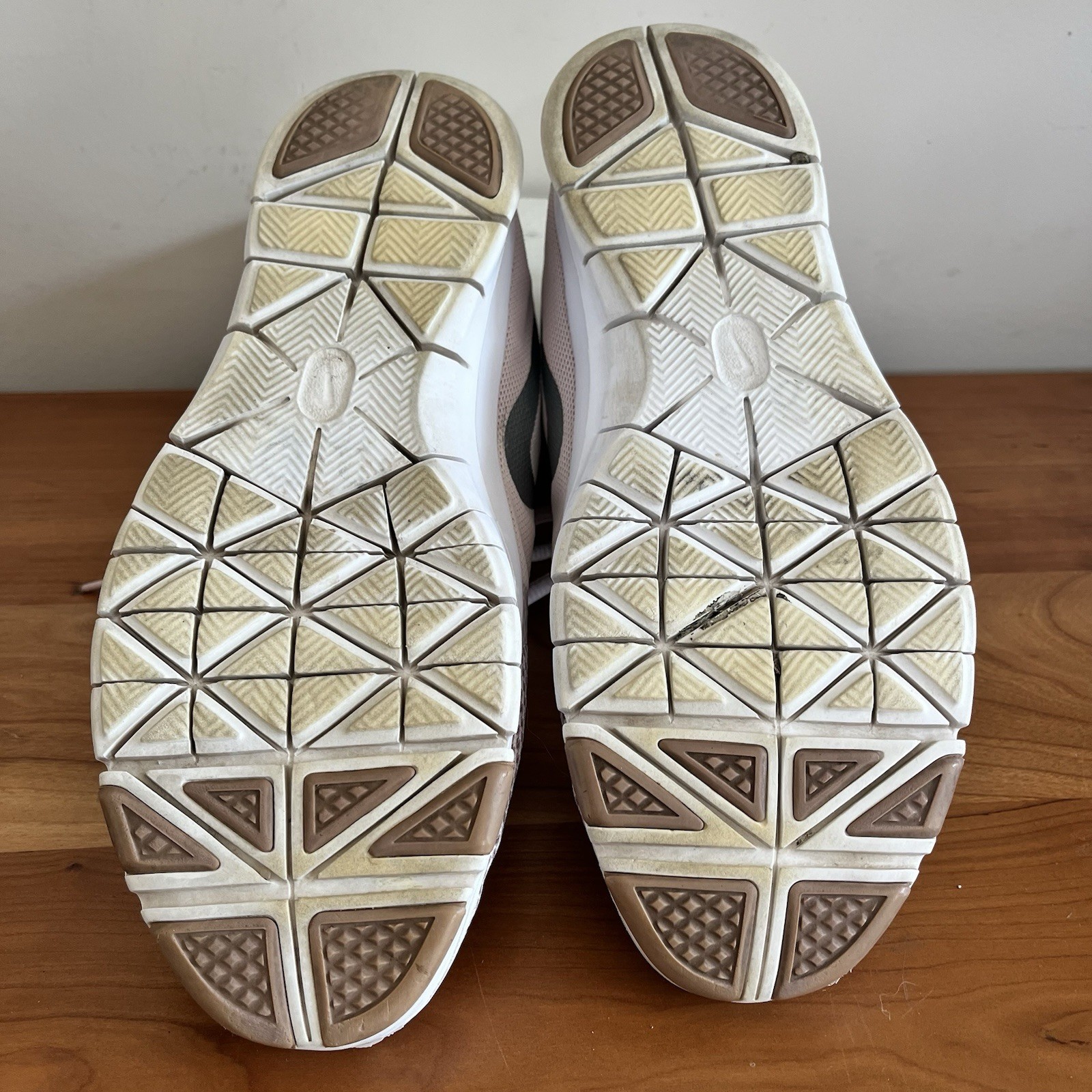 Women’s NIKE Training Flex Essentials Running Sho… - image 7