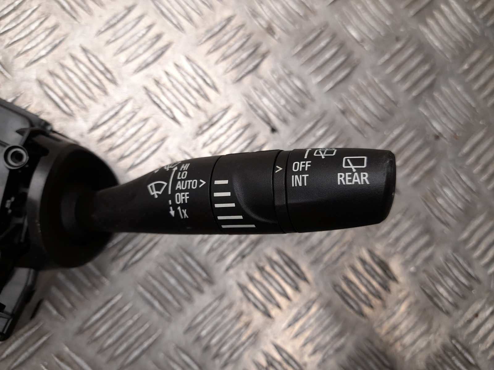 Opel Corsa-E (F) 50kWh 2022 Wiper turn signal indicator stalk 