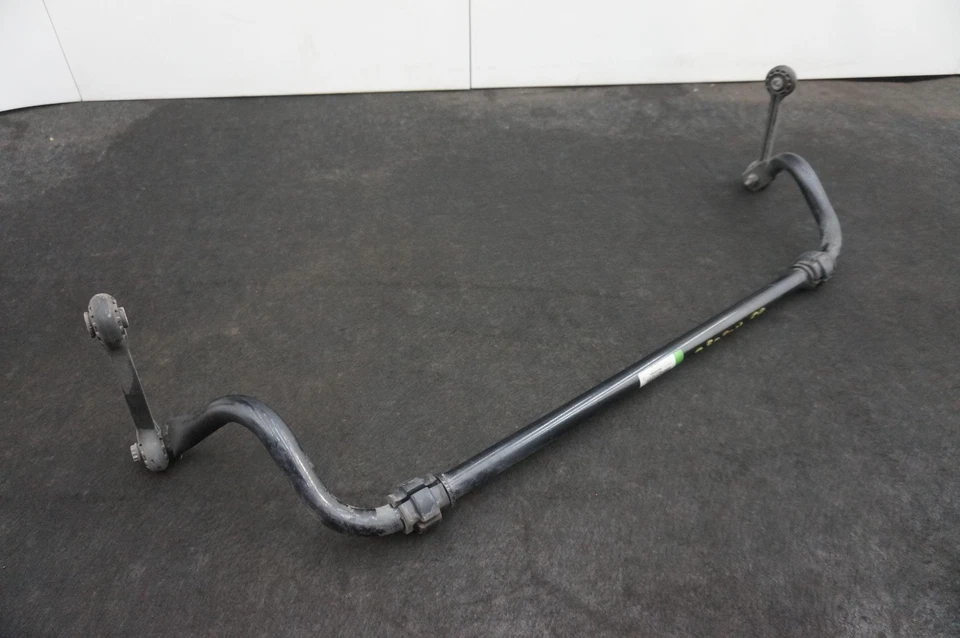 Barra estabilizadora antivuelco de suspensión delantera OEM 8W0411309 Audi S5 B9 2018-24 Foto 2 de 4