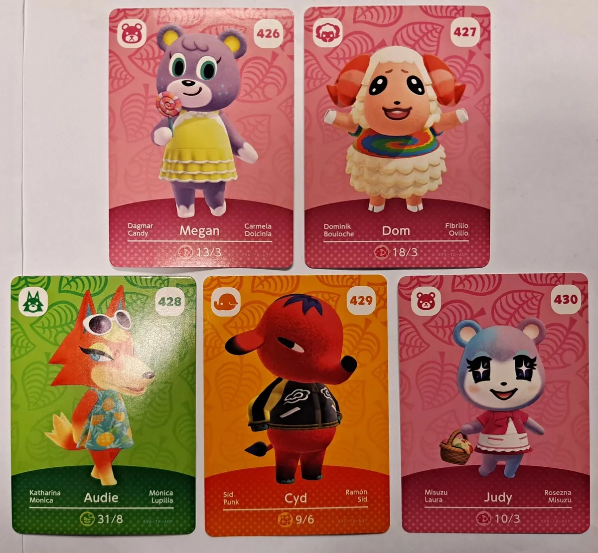 格安SALEスタート】【格安SALEスタート】Animal Crossing Amiibo Cards Series Full Box (18  Packs) (6 Cards Per Pa 旧機種