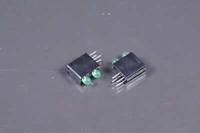 Lot of 2 553-0222 Dialight CBI LED Bi-Level Green / Green 565nm 1.6mcd RA 2mA