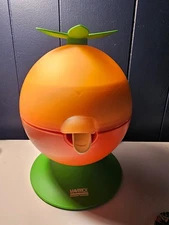 Maverick Countertop Citrus Happy Juicer Orange Shaped with Pitcher JE225