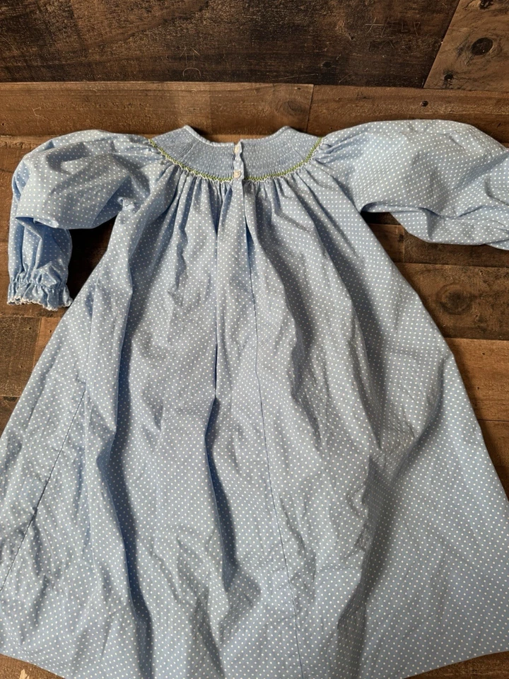 Платье епископа Petit Bebe для девочек со сборками рождественская сцена размер 3 - Изображение 3 из 4