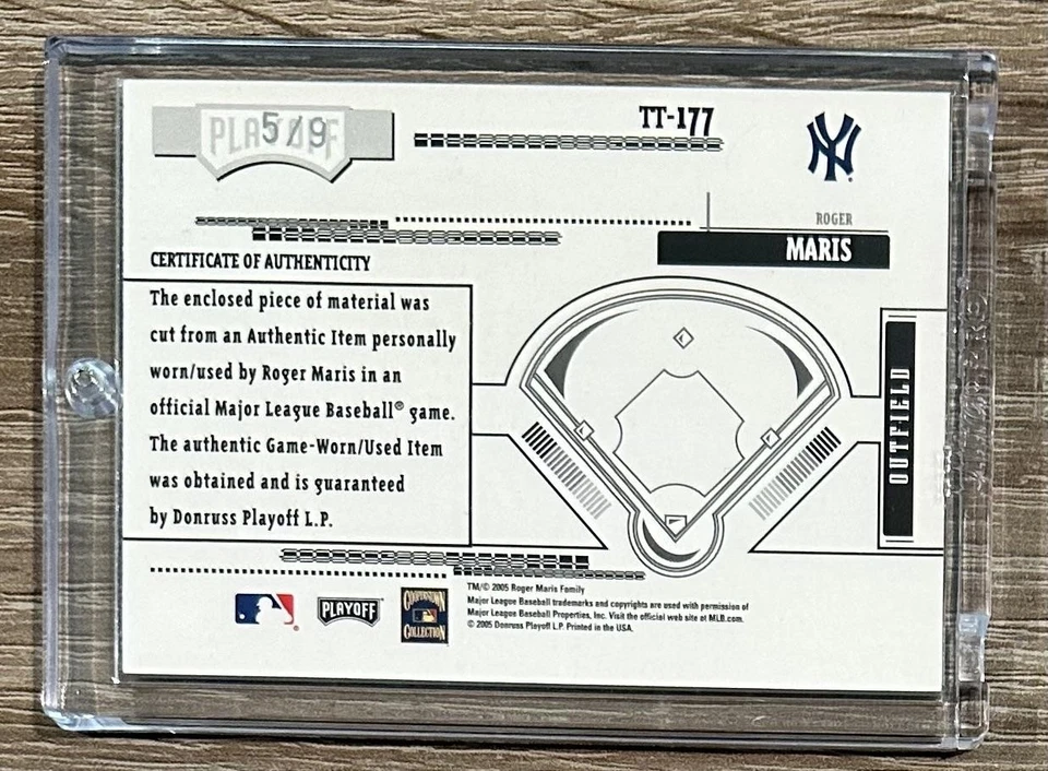 2005 Playoff Absolute #TT-177 Roger Maris Tools of the Trade Jersey Relic #5/9 — 第 2/2 张图片