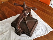Presse à livres / Imprimerie papeterie  
