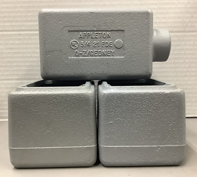 Lot of 3 Appleton 21FDE 3/4'' Conduit Outlet Box 25cu'' (B124)