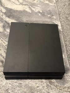 Sony PlayStation 4