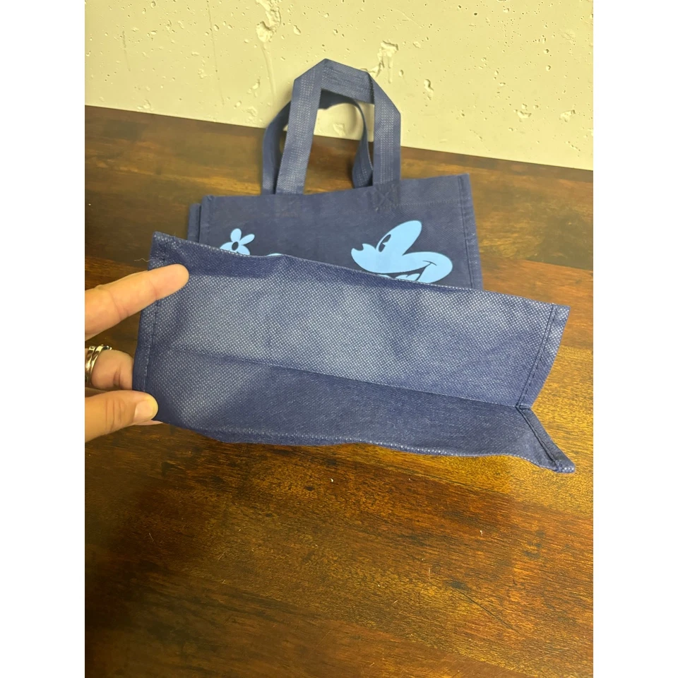 Bolso de Mano Reutilizable Disney Store - Mickey, Minnie, Donald, Daisy, Goofy - Azul Foto 4 de 4