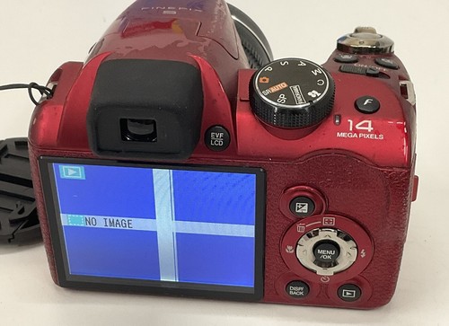 FAULTY - FUJIFILM Finepix Digital Bridge Camera S4300 - Red - Spares and Repair - Picture 2 of 14
