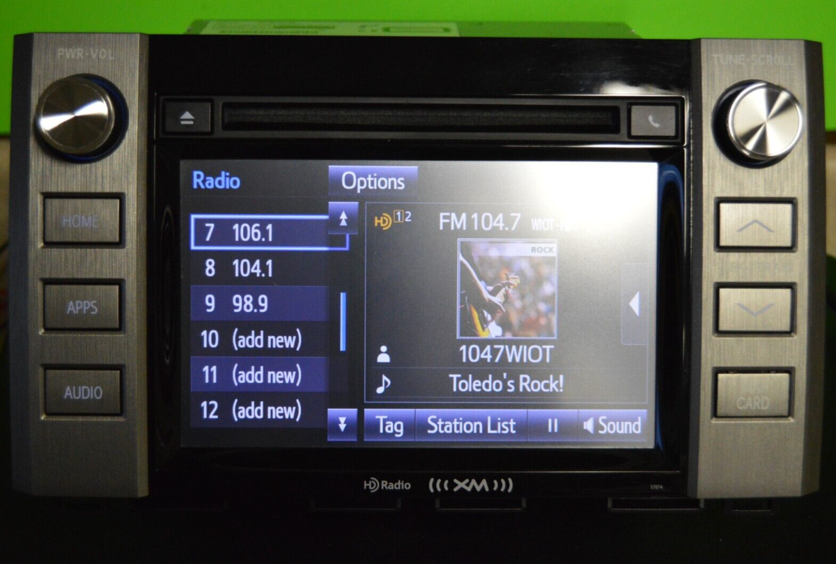 14-19 Toyota Tundra factory Entune Nav CD player HD radio 57074