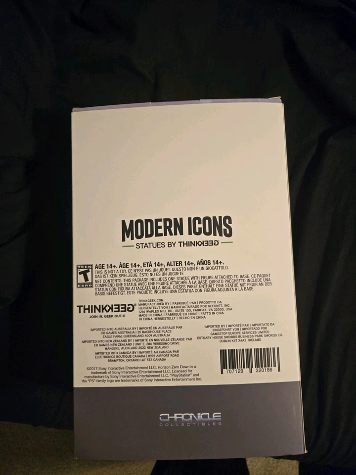 ThinkGeek Modern Icons #2 Aloy Horizon Zero Dawn Figure Statue - Image 4 of 4