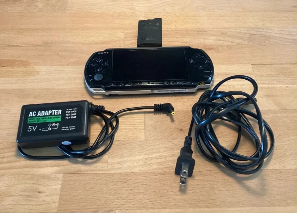 Sony PlayStation PSP 1000, 2000, 3000 Console Charger & Battery SD Adapter - Image 2 of 3