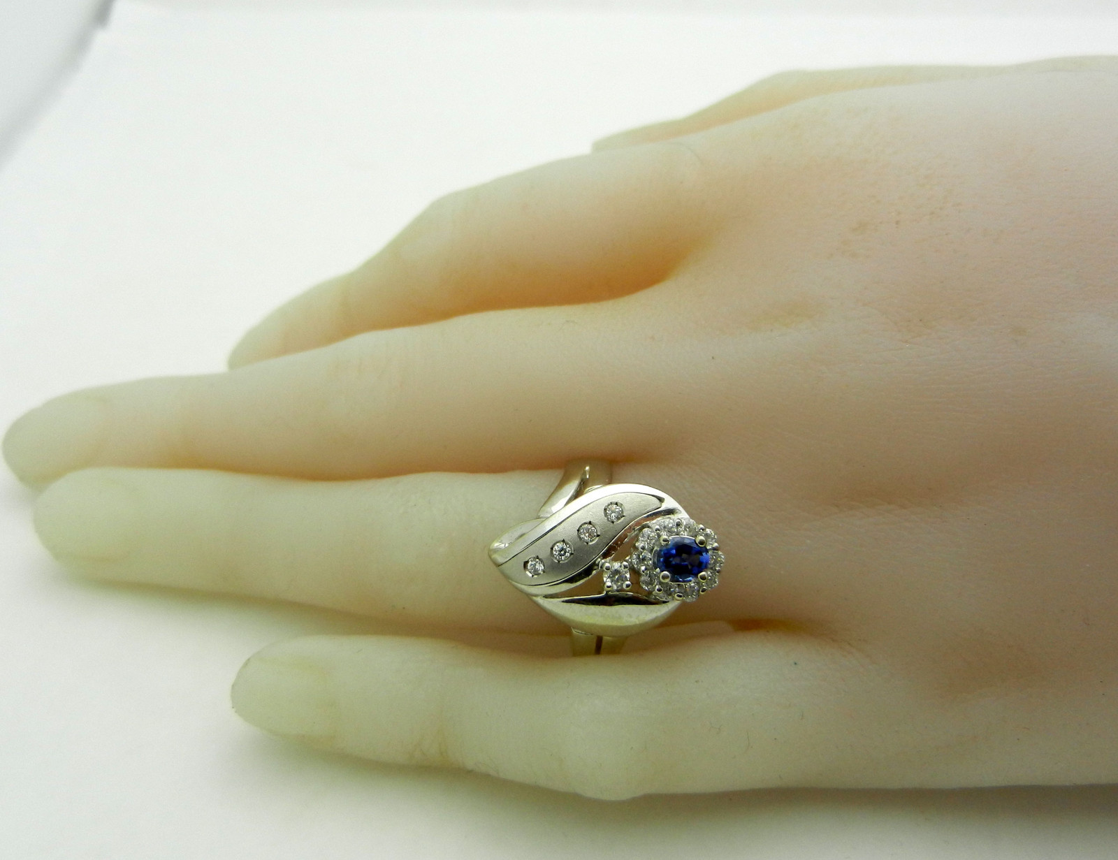Solid 14k White Gold Ring with Simulated Blue Sap… - image 3