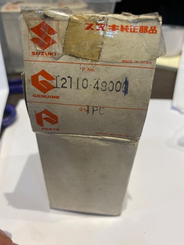 NOS NEW SUZUKI piston 12110-48001 STD 1971-80 TS TC 125 - Picture 4 of 4