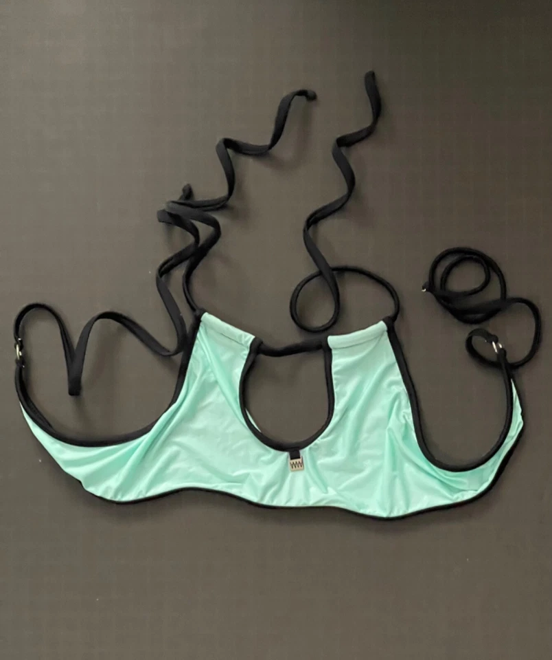 Top de bikini Wicked Weasel 368 Mojito nuevo sin etiquetas talla mediana Foto 2 de 3