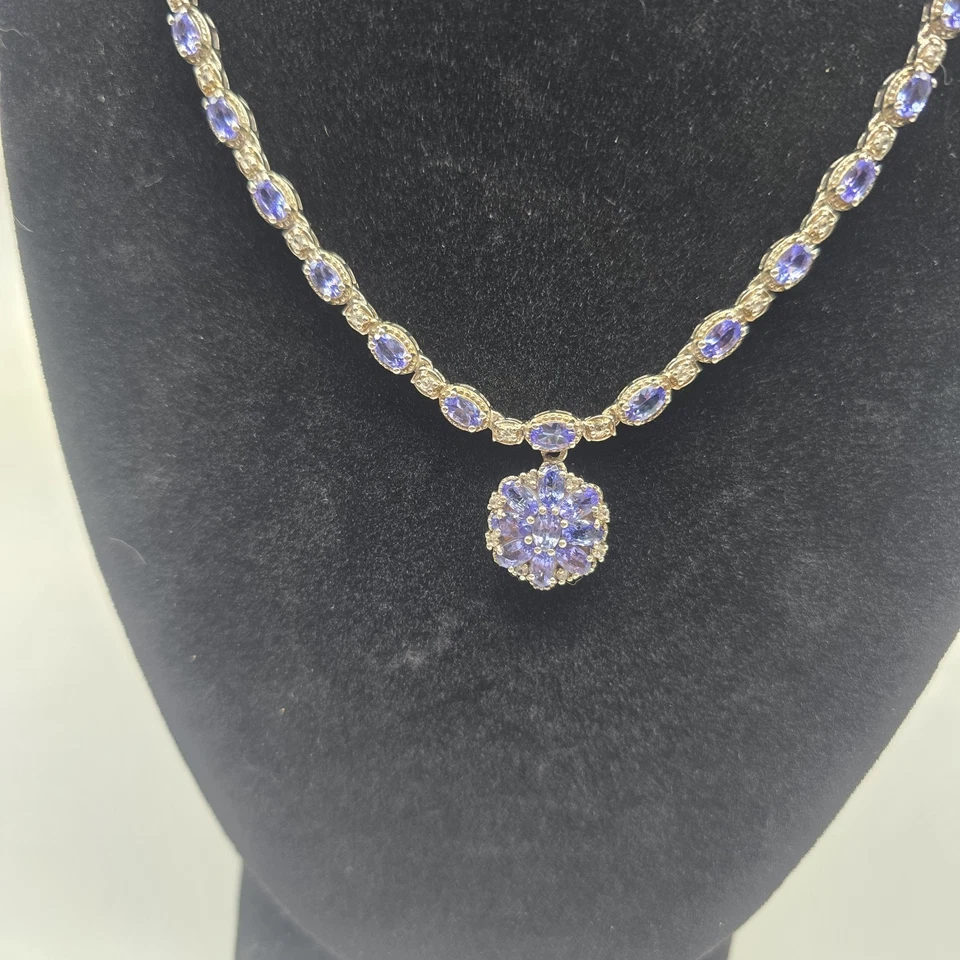 Collar de circonitas blancas naturales de tanzanita platino sobre plata de ley de 18"  Foto 3 de 4