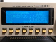 Akai S3000XL Original Bildschirm mit Hintergrundbeleuchtung  