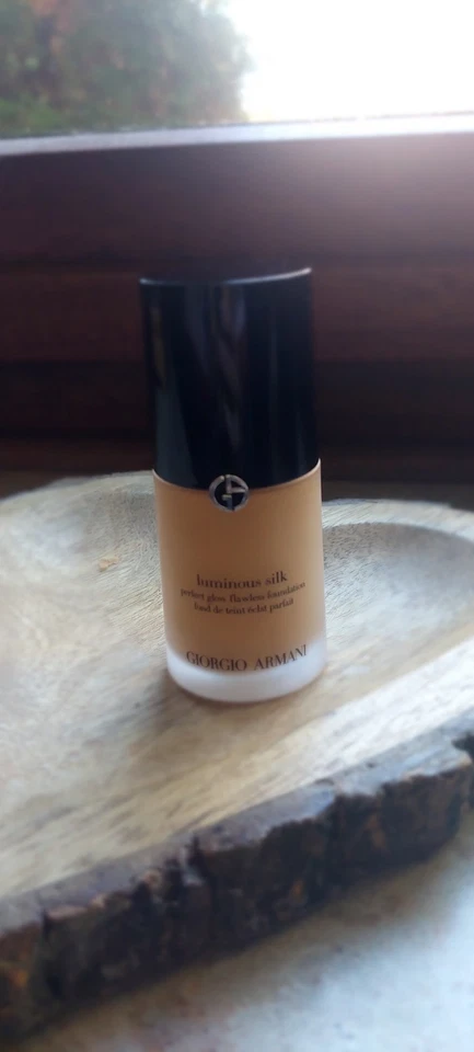 Giorgio Armani Make-up Luminous Silk Foundation 30ml 5,8 Ganz NEU - Bild 2 von 4