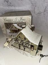 2000 Currier and Ives Village THE OLD FARM HOUSE Porcelain Lighted House