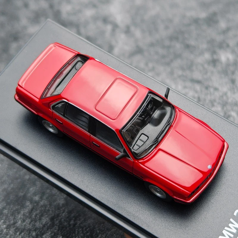 1:64 BMW 3 Series E30 2nd Generation 50th Anniversary Red Diecast Model - Image 4 of 4