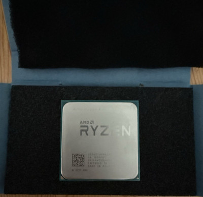 AMD Ryzen 5 2600x Prozessor  + Original AMD Wraith Spire Kühler