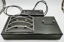 Rogue Audio ARES I  Phono Stage TUBE PREAMPLIFIER ! Excellent LQQK !! WOW