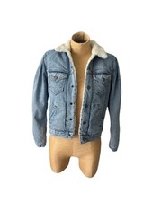 Levi  s Women  s Sherpa Lined 100 Cotton Denim Jacket Size XS Vintage Inspired