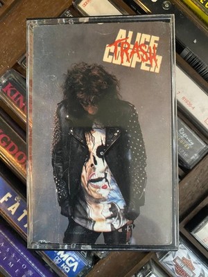 Alice Cooper *Trash *cassette tape *VG+/NM *1989 *Epic *ET45137 *METAL (1)