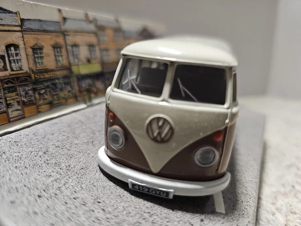 Vintage 1991 Corgi Classic Models Volkswagen Caravanette  - Image 2 of 4