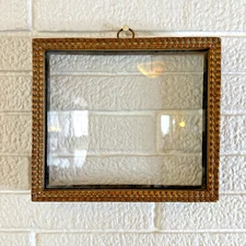 VINTAGE ORNATE SHADOW BOX FRAME SEE PHOTOS FOR SIZING