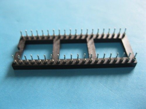 120 x IC Socket Adapter Round 40 Pin Headers & (IC)Socket Pitch 2.54mm X=15.24mm - Picture 2 of 4