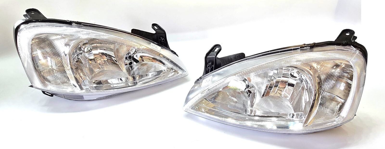 Phare feu avant gauche droite Opel Corsa C finition chrome et verre haute clarté