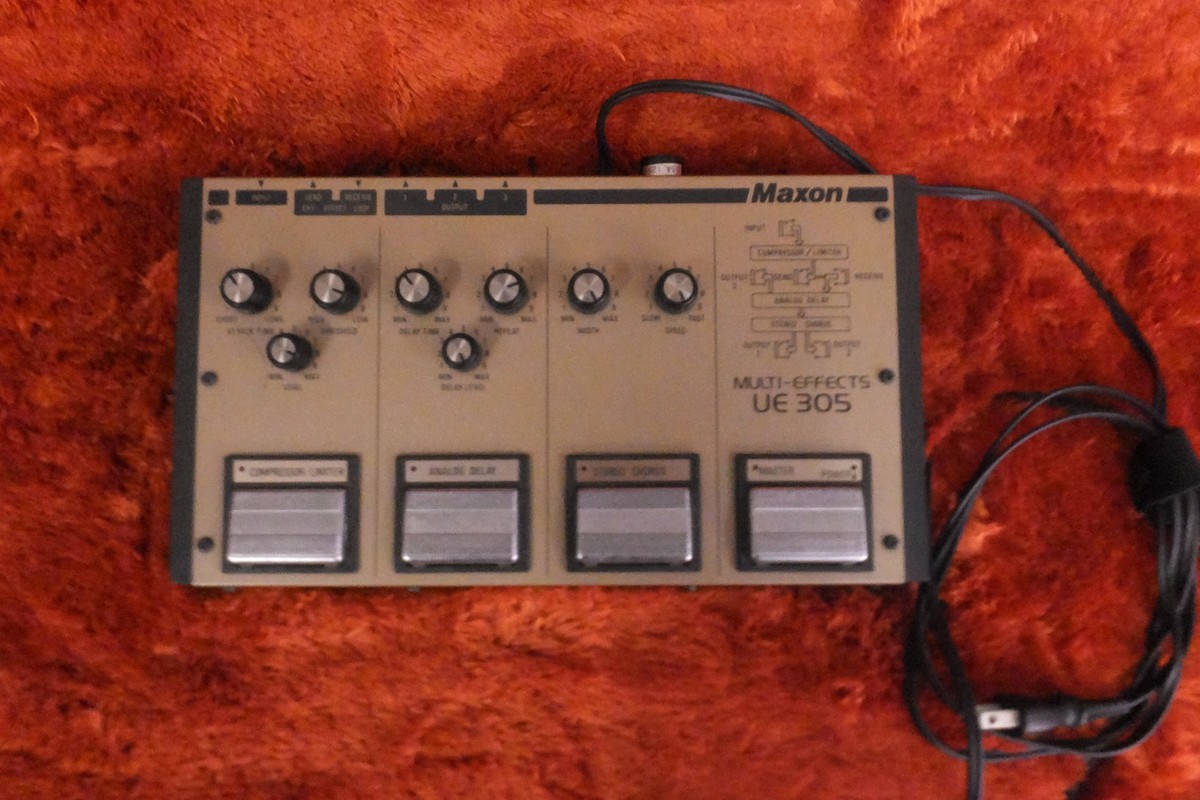 USED Maxon UE-305 UE 305 Analog Multi Pedal guitar effect 100521 