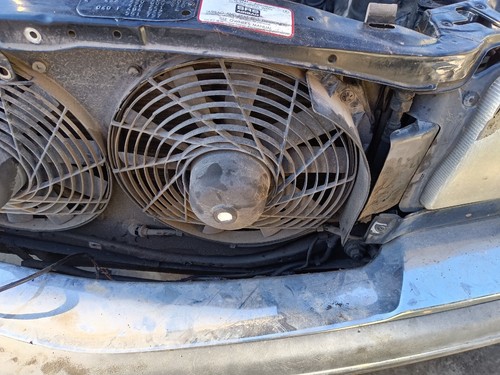 91 MERCEDES-BENZ 300SE W126 RADIATOR FANS ASSEMBLIES USED 2 OEM - Picture 2 of 4