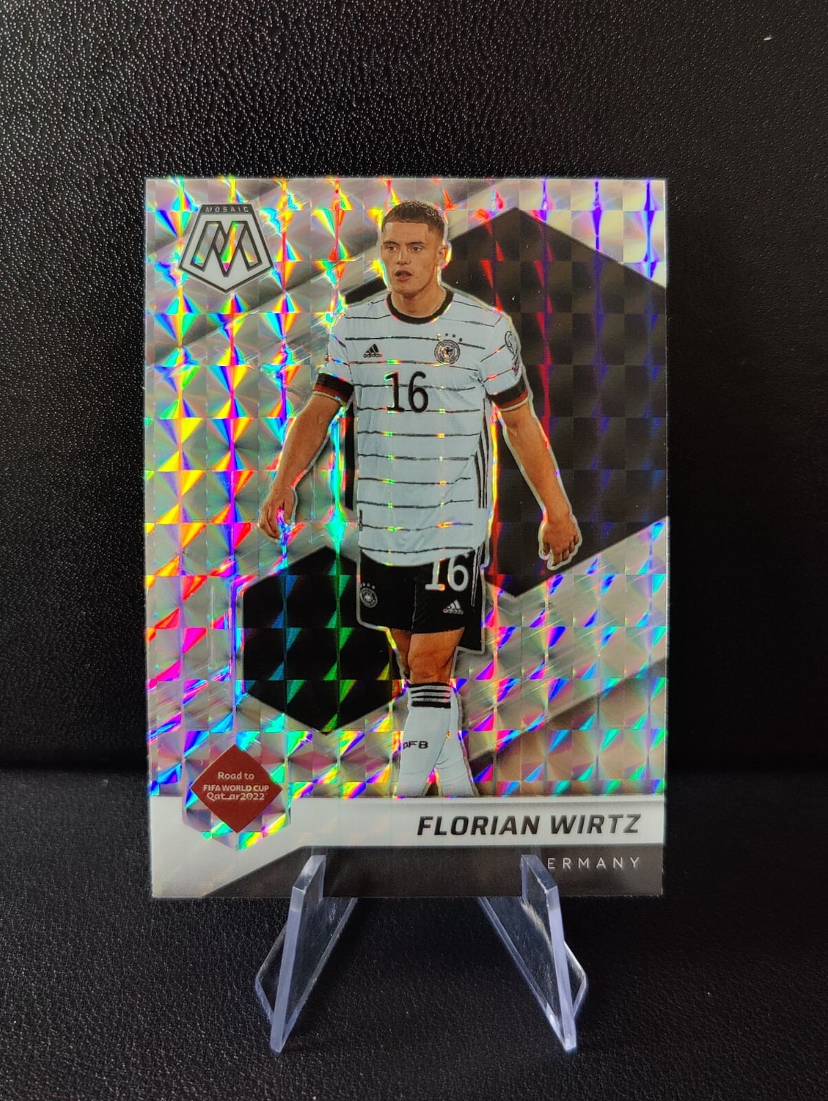 2021-22 Panini FIFA Road to World Cup Silver Prizm Mosaic #67 Florian Wirtz