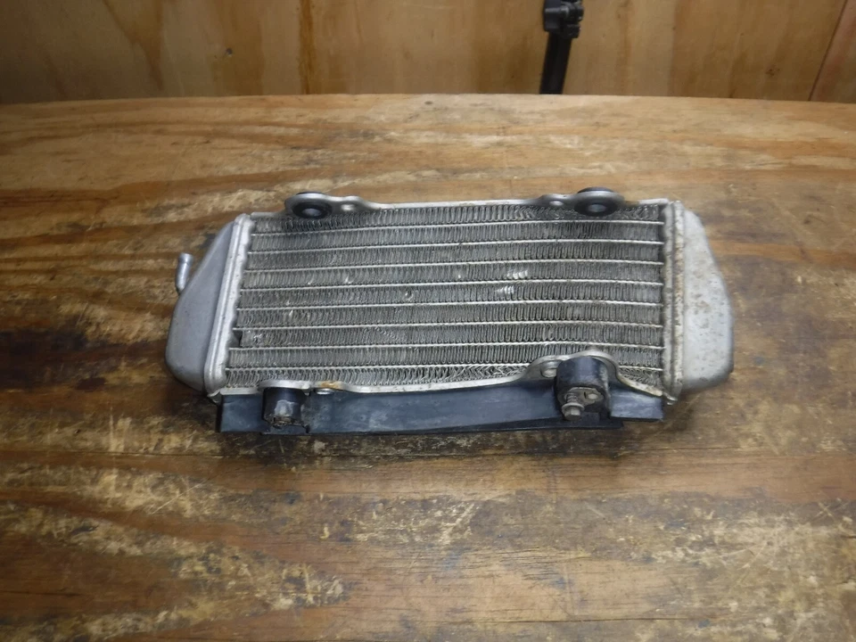 2000 KTM 400 EXC 散热器 Rad 左右压力帽梳 冷却 2000 - 2003 — 第 3/4 张图片