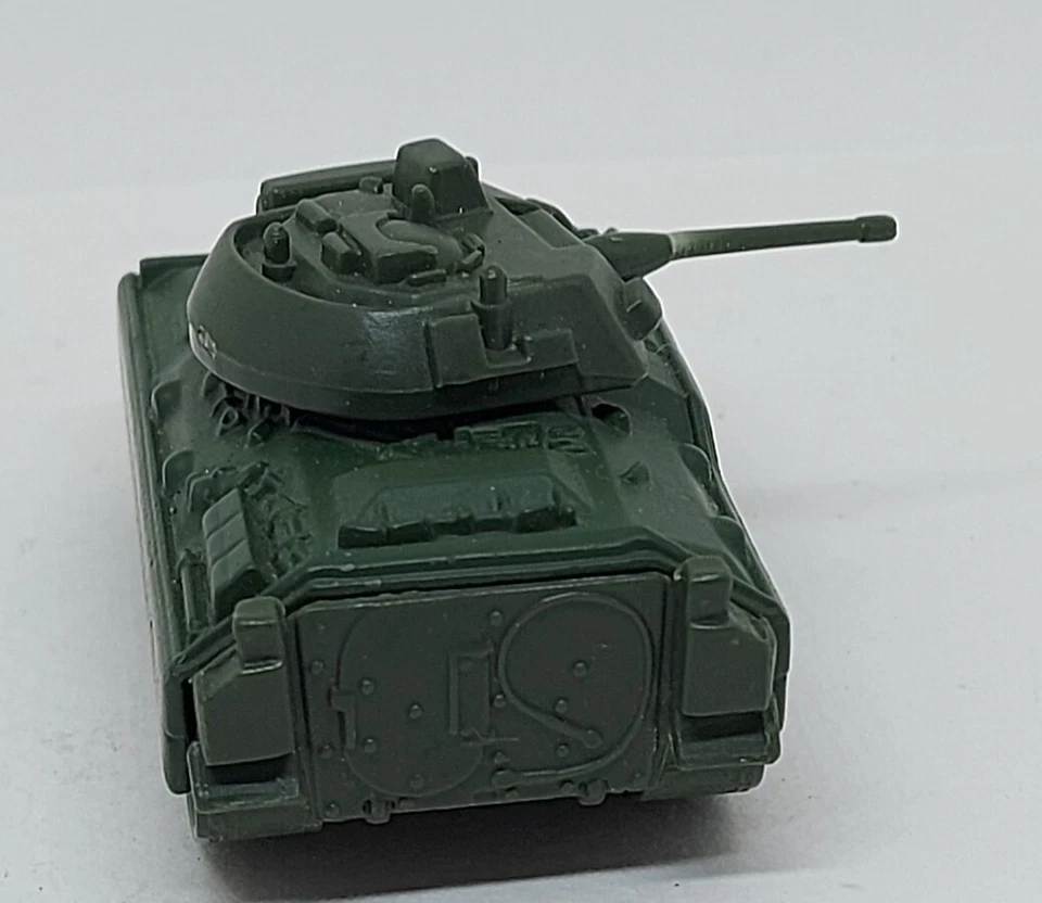 Tanque GI JOE SERIE I M3 BRADLEY CFV VERDE OSCURO 2001 MAISTO Foto 4 de 4