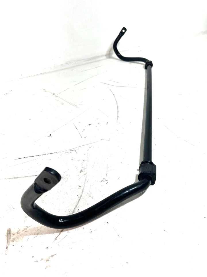 Barra estabilizadora de suspensión delantera Volkswagen Golf TDI 2003-2006 Foto 4 de 4