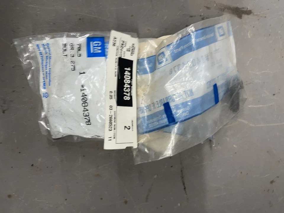 Nuevo de Lote Antiguo Pernos Colector de Escape Chevy GMC C/K Camioneta V8 1985-1989 Silverado Foto 2 de 4