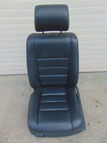 VW Touareg 7L Sitz vorne links Fahrersitz Leder Schwarz Anthrazit