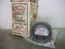 DWYER PHOTOHELIC PRESSURE SWITCH/GAGE 3002 120VOLT 5WATT 25PSIG 0-2" WATER NIB