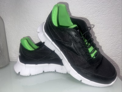 Reebok Classic für tolle Jungs Größe 34 schwarz