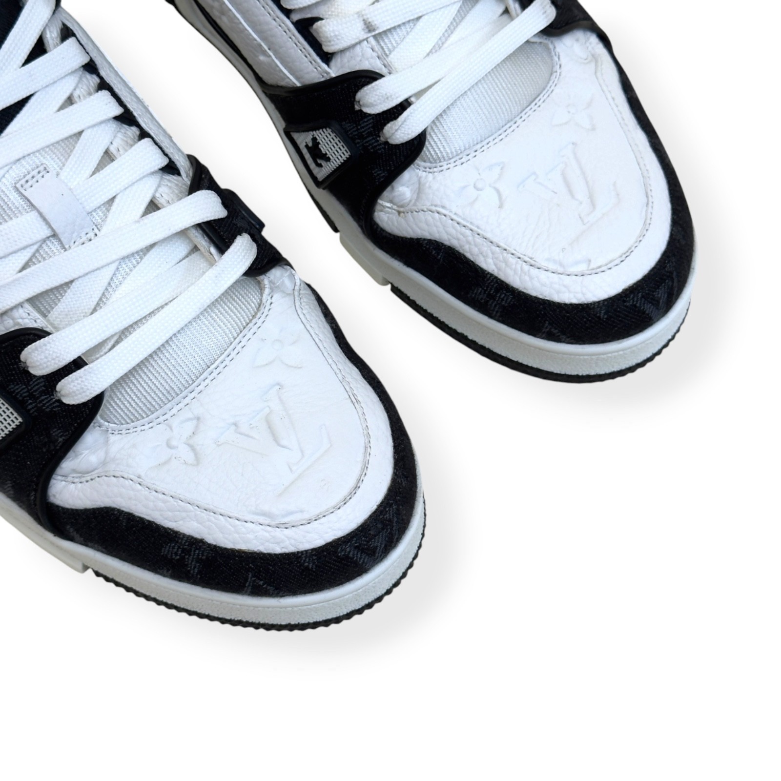 LOUIS VUITTON LV TRAINER MONOGRAM DENIM SNEAKER BLACK / WHITE UK8.5 RRP£1000 image 6